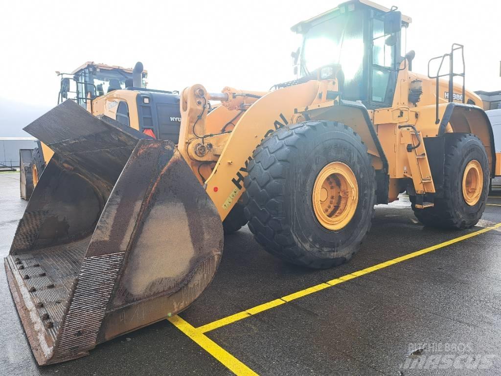 Hyundai HL980 Фронтальні навантажувачі