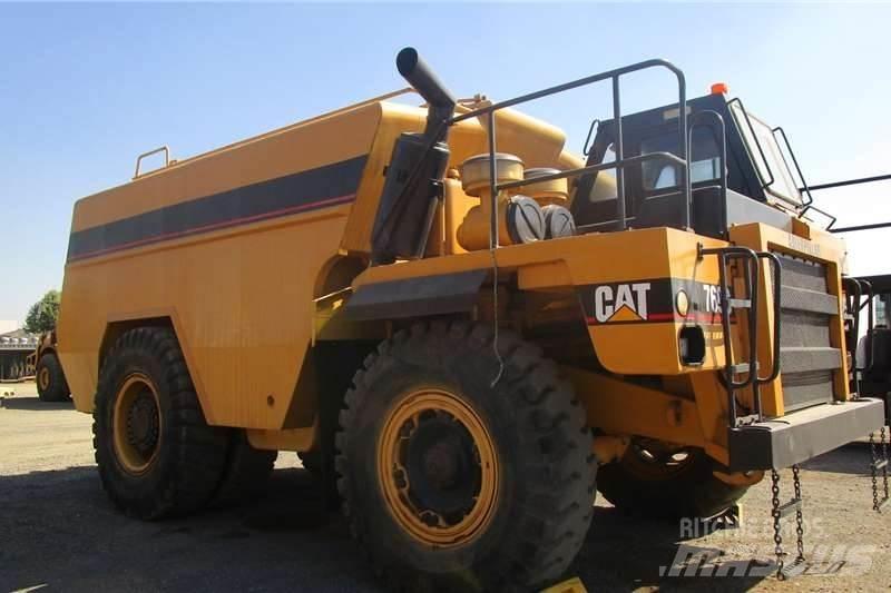 CAT 769C Вантажівки-цистерни