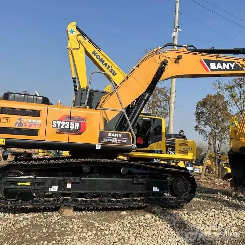 Sany SY 235 Гусеничні екскаватори