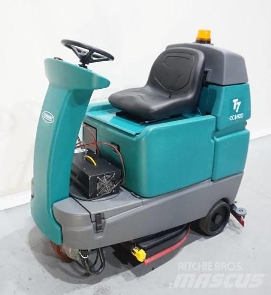 Tennant T7 Підлогомиючі машини