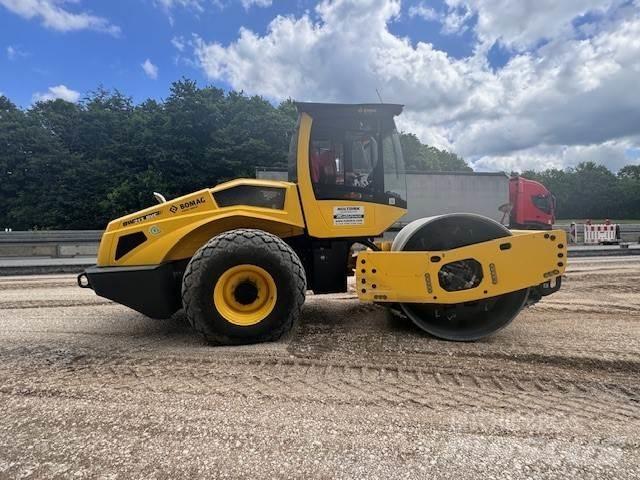 Bomag BW 213 BVC-5 Ущільнювачі грунту