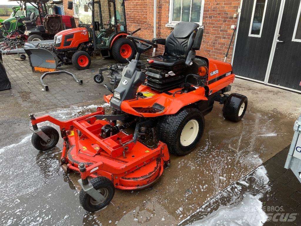 Kubota F 3560 Самохідні газонокосарки
