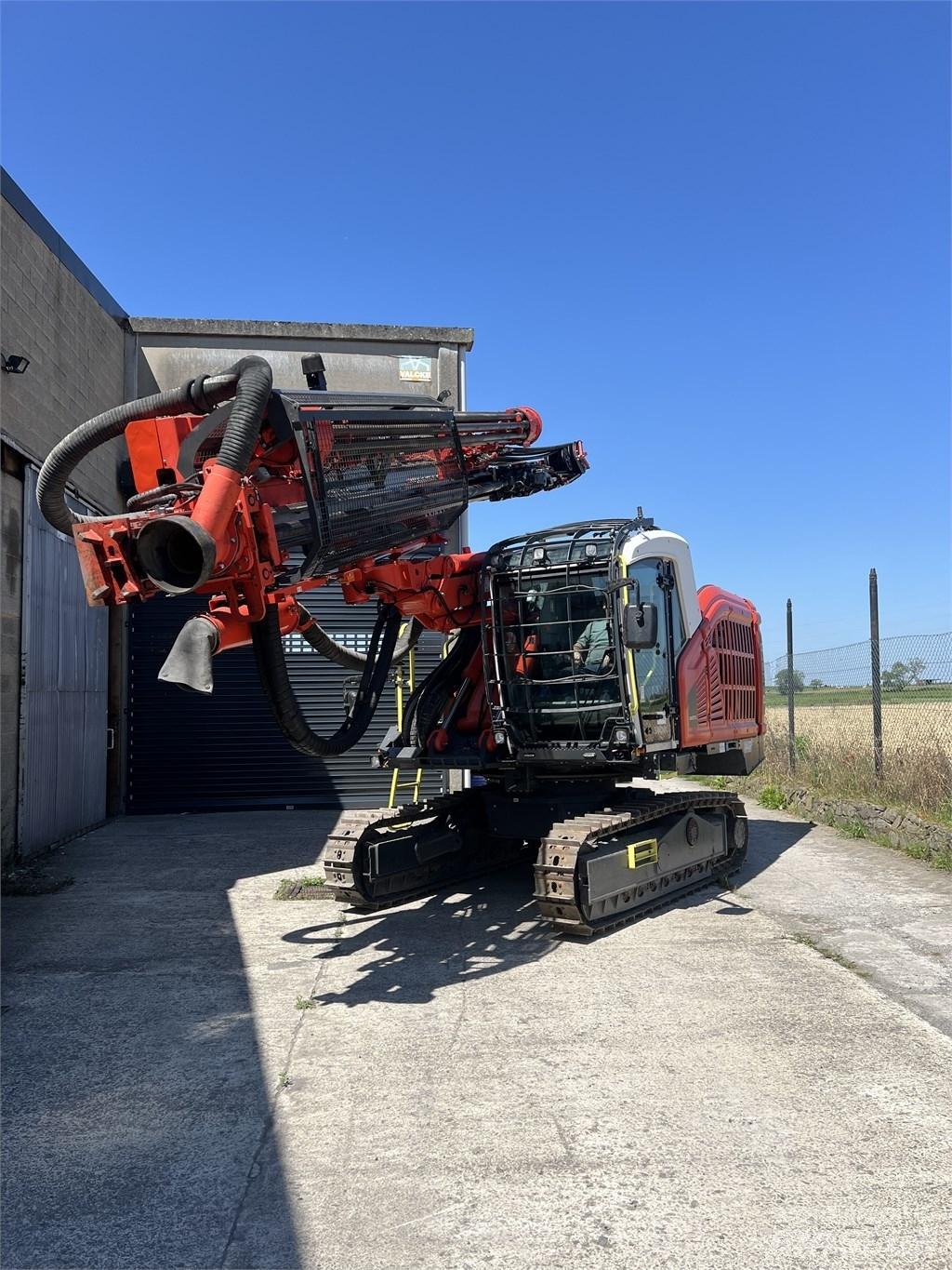 Sandvik dx910i Свердлильні установки