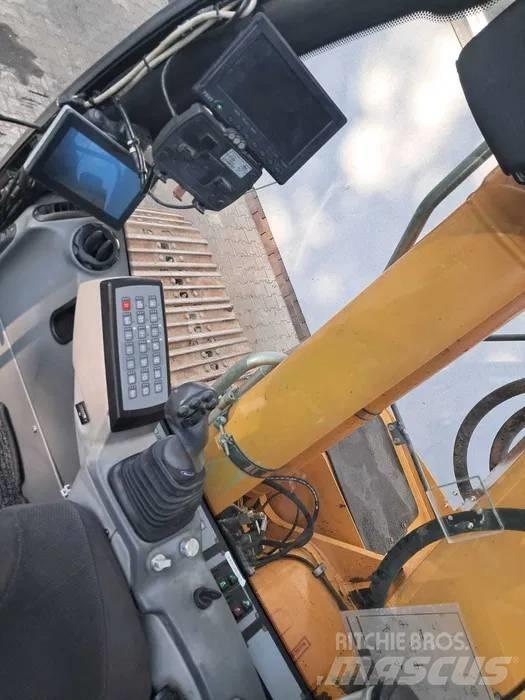 Liebherr R 926 LC Гусеничні екскаватори