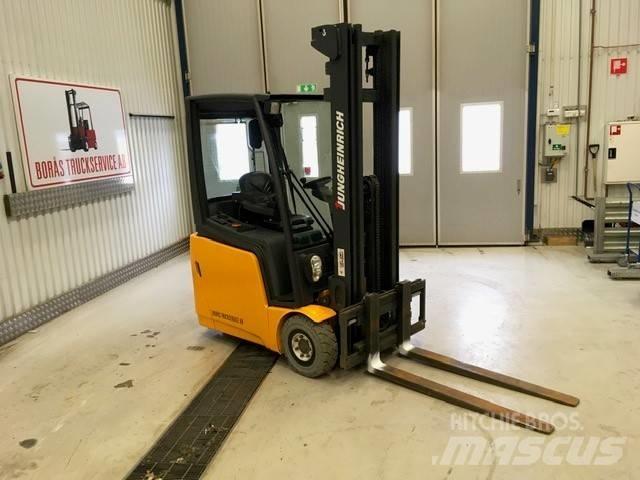 Jungheinrich EFG 215 Електронавантажувачі
