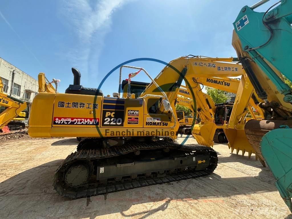 Komatsu PC 220 Гусеничні екскаватори