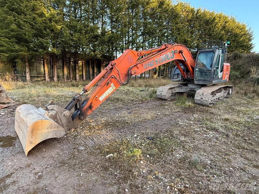 Hitachi ZX225USRLC-3 Гусеничні екскаватори