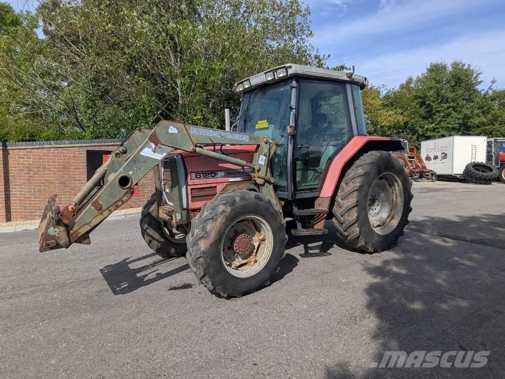 Massey Ferguson 6120 Трактори