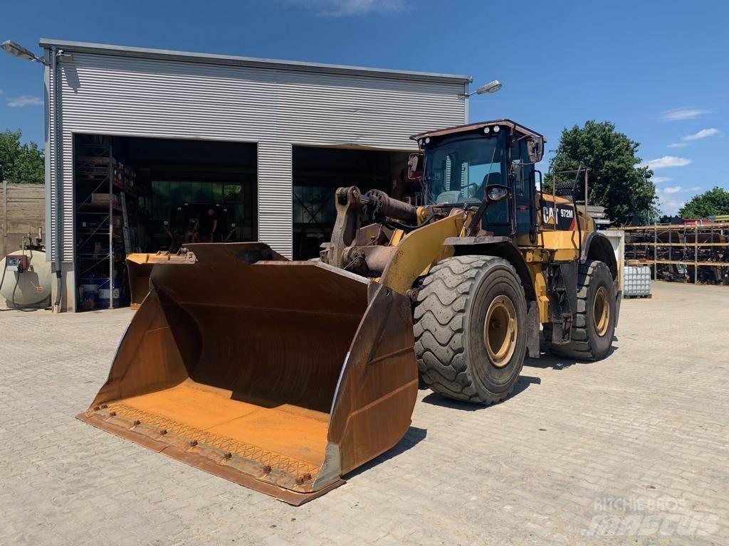 CAT 972 M Фронтальні навантажувачі