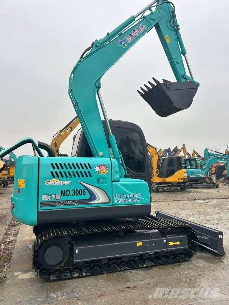 Kobelco SK 75 Гусеничні екскаватори
