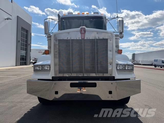 Kenworth T 800 Тягачі