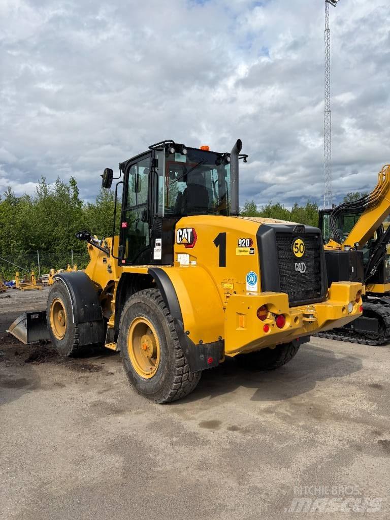CAT 920 Фронтальні навантажувачі