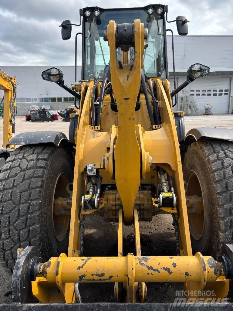 CAT 920 Фронтальні навантажувачі