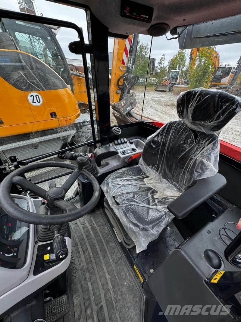Kubota R070 Фронтальні навантажувачі