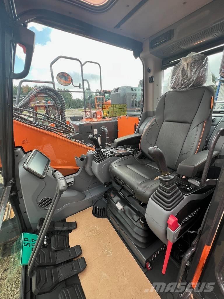 Doosan DX 140 LCR-7 Гусеничні екскаватори