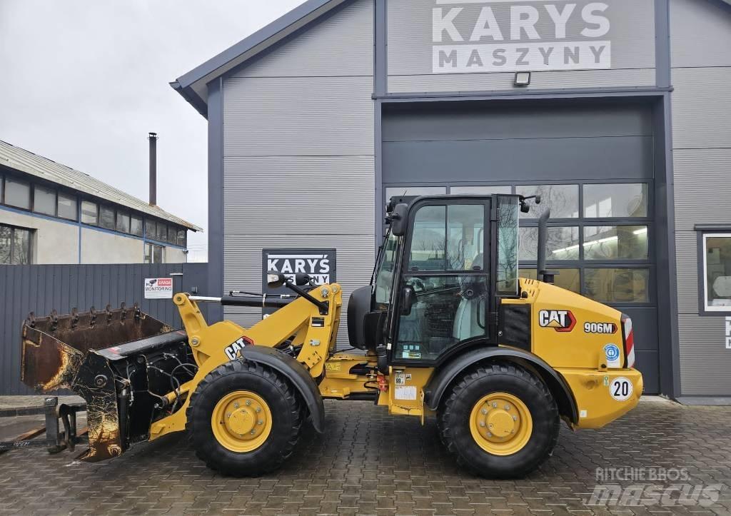 CAT 906M Фронтальні навантажувачі