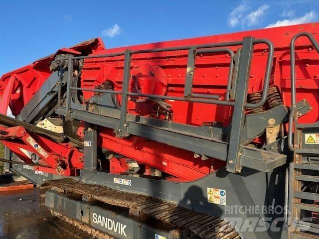 Sandvik QE 441 Мобільні грохоти