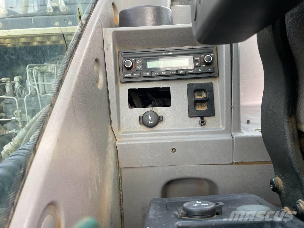 Volvo EC 140 EL Гусеничні екскаватори