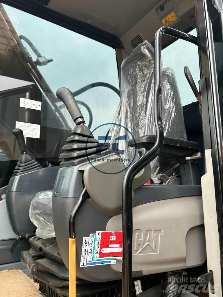 CAT 320 D2L Гусеничні екскаватори