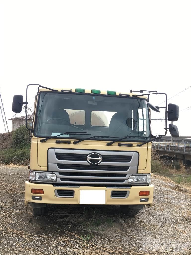 Hino FS2PKG10527 Бетонозмішувачі