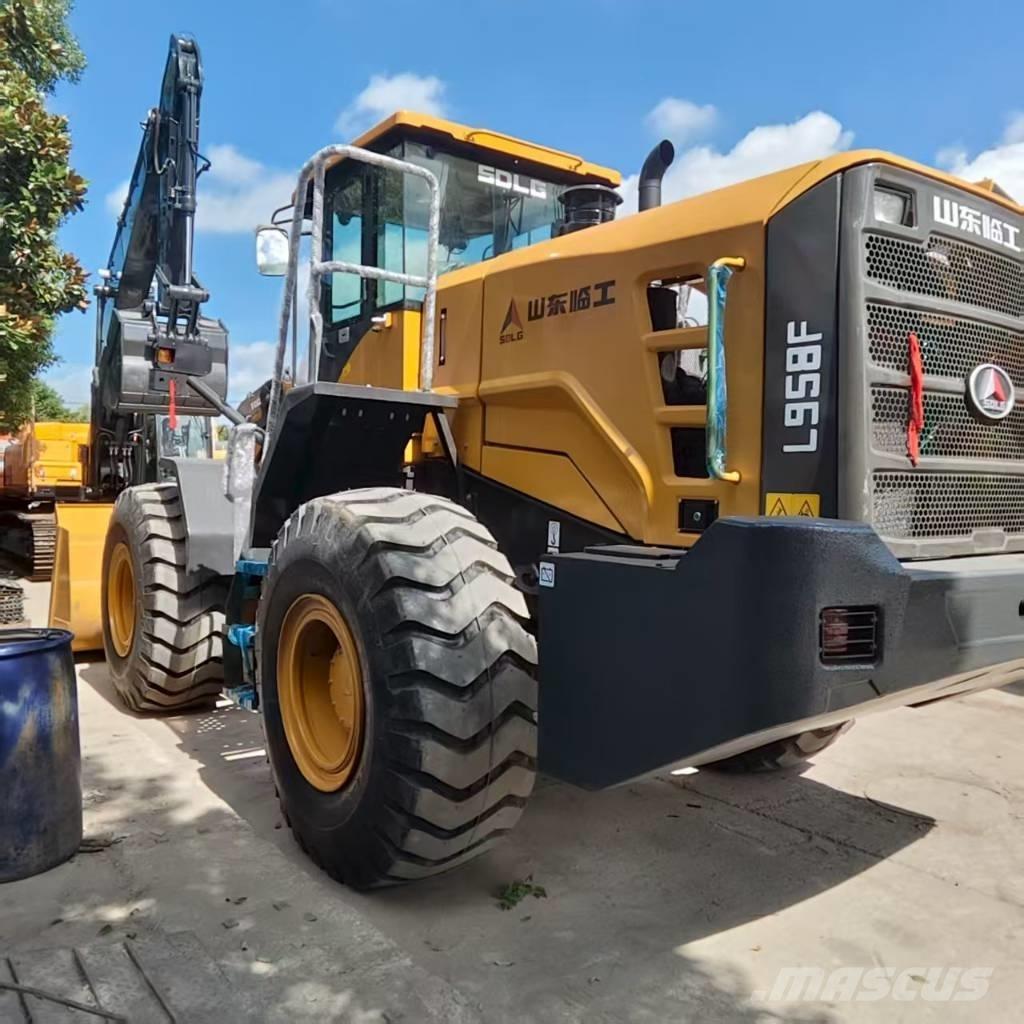 SDLG LG 958 F Фронтальні навантажувачі