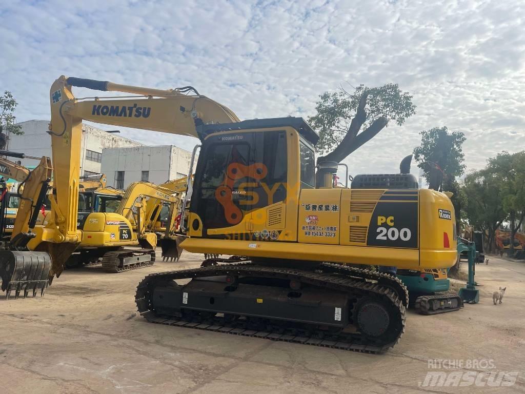 Komatsu PC 200-8 Гусеничні екскаватори