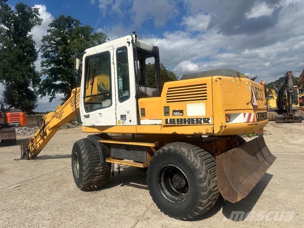 Liebherr A900 Колісні екскаватори