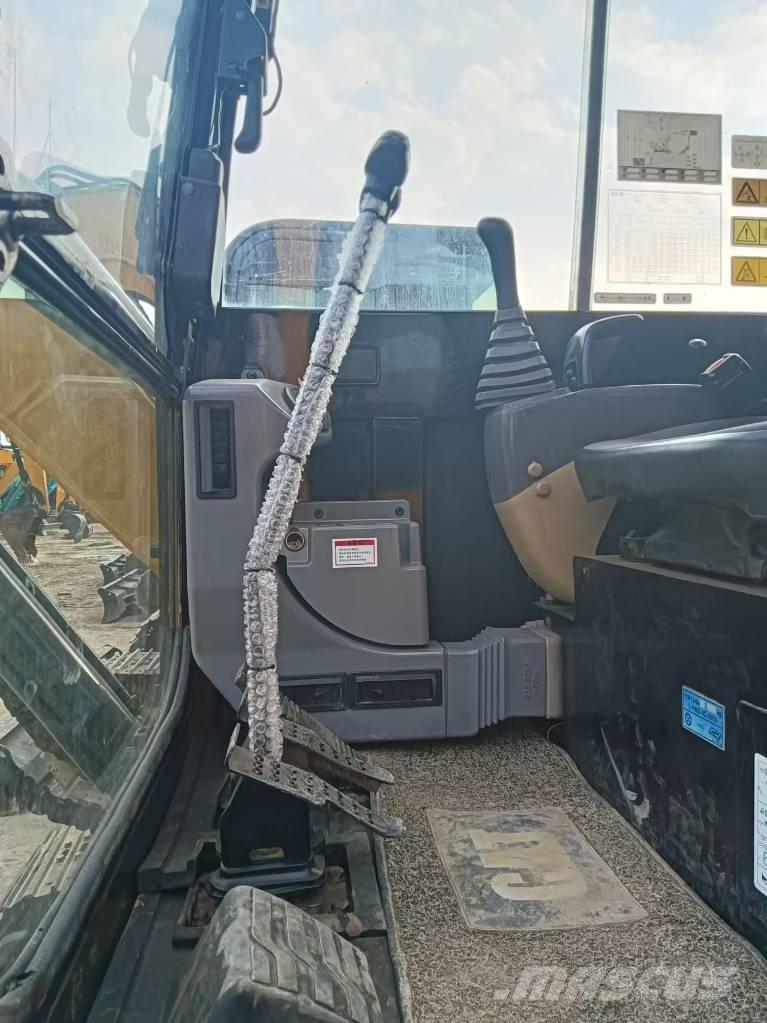 CAT 305.5 Міні-екскаватори < 7т