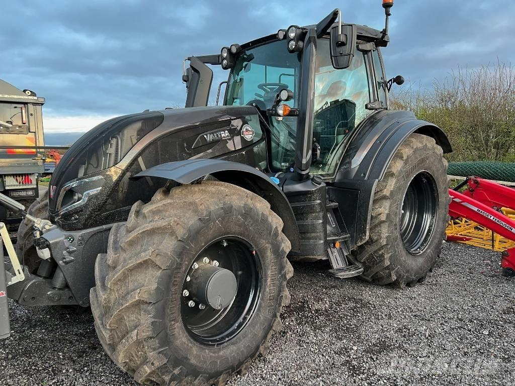Valtra T 235 Direct Трактори