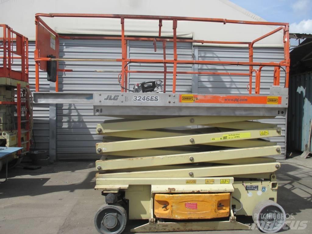 JLG 3246 ES Підйомники-ножиці