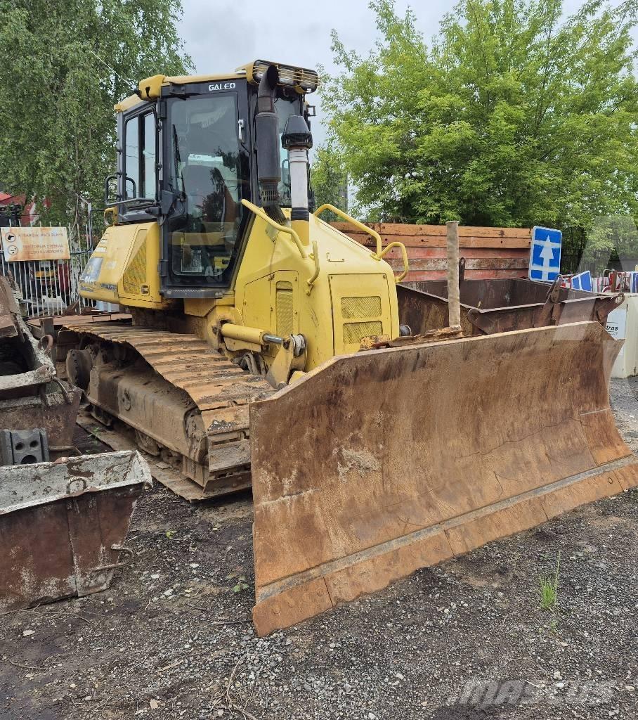 Komatsu D 51 EX-22 Гусеничні бульдозери
