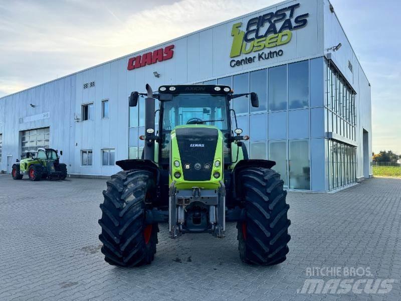 CLAAS AXION 810 Трактори