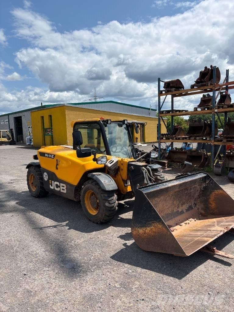 JCB 525-60 Телескопічні навантажувачі