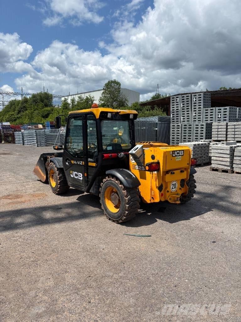 JCB 525-60 Телескопічні навантажувачі
