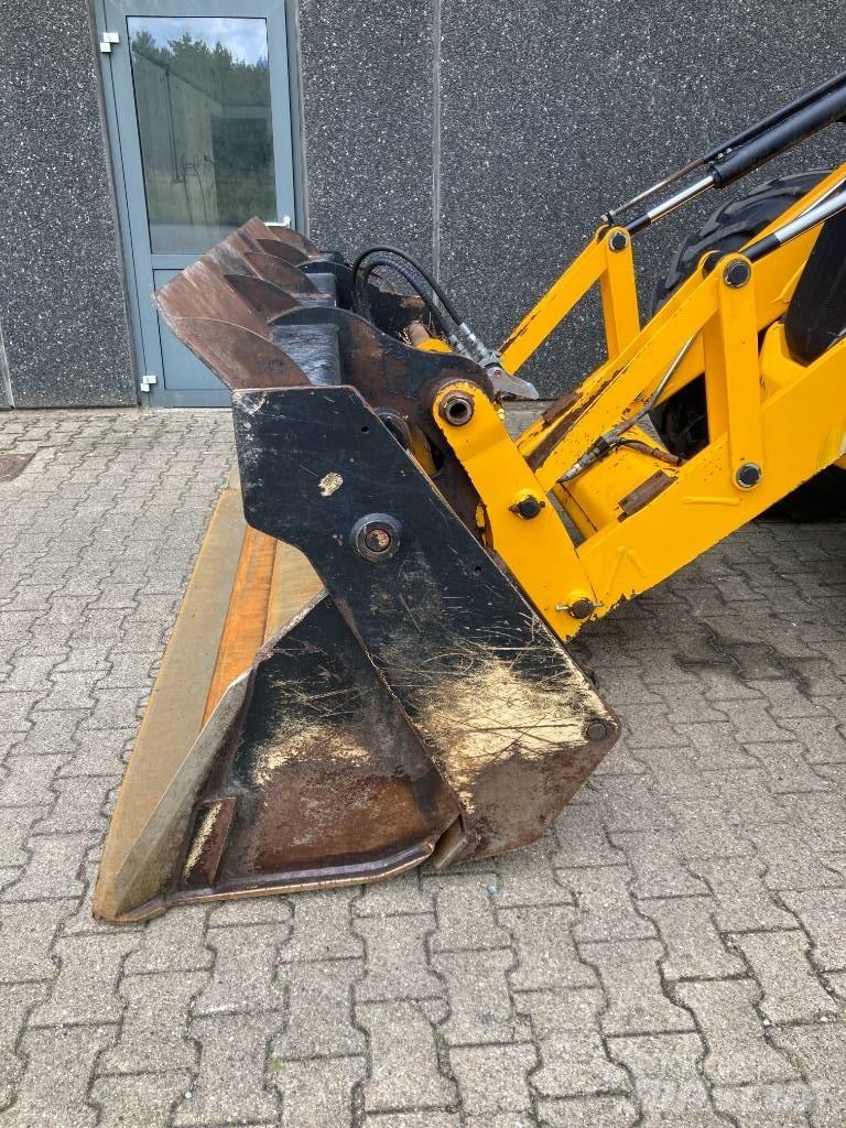 JCB 4 CX Екскаватори-навантажувачі