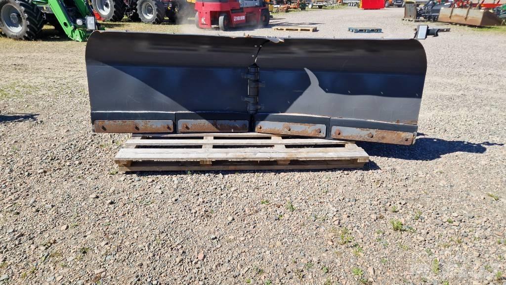 Holms PV 320 Vikplog Плуги