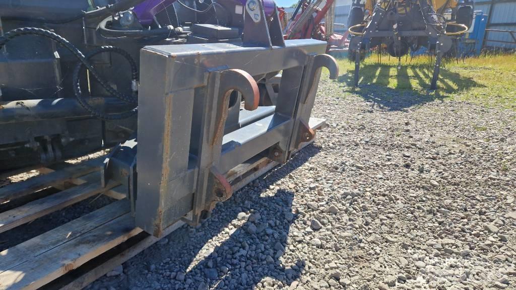 Holms PV 320 Vikplog Плуги