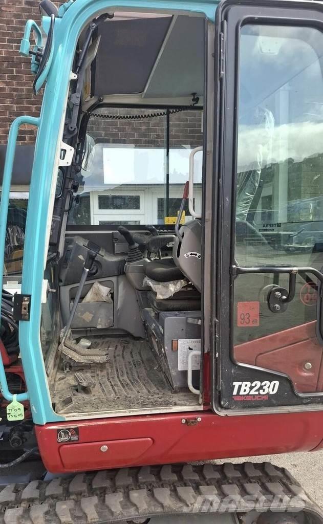Takeuchi TB230 Міні-екскаватори < 7т