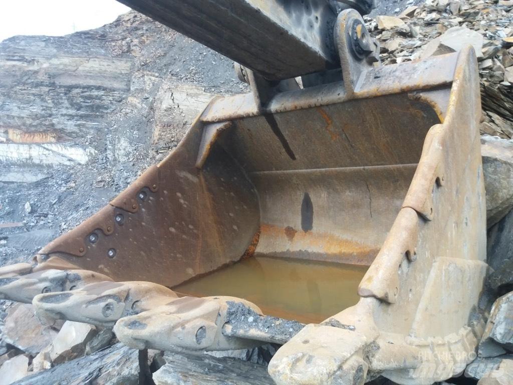 CAT 352 F Гусеничні екскаватори