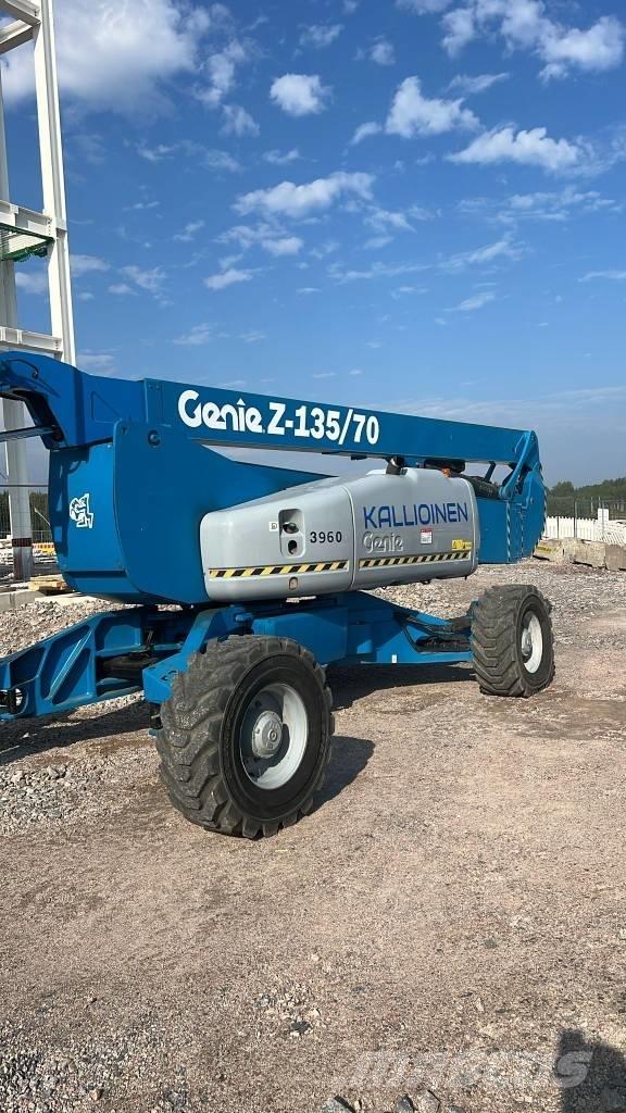 Genie Z 135/70 RT Колінчаті підйомники