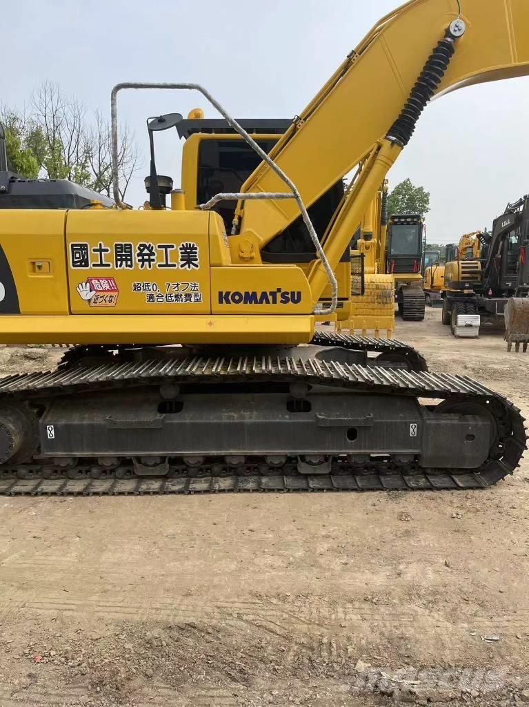 Komatsu PC 200-8 Гусеничні екскаватори