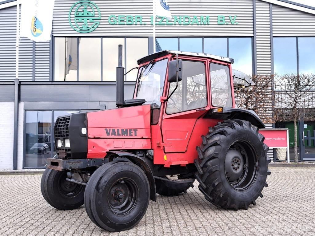 Valmet 405 Трактори