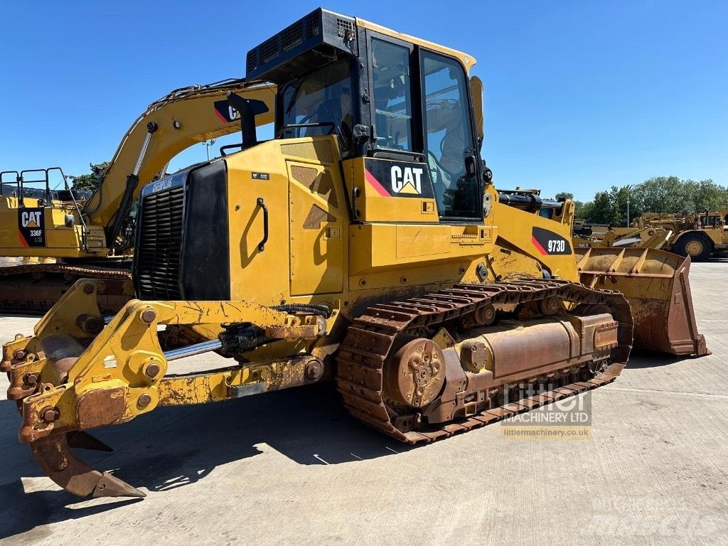 CAT 973D Гусеничні вантажники