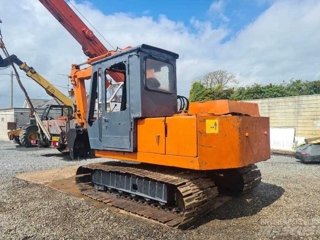 Hitachi UH 02 Міні-екскаватори < 7т