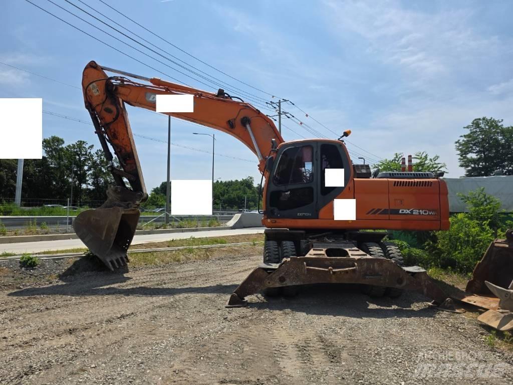 Doosan DX 210 W Колісні екскаватори
