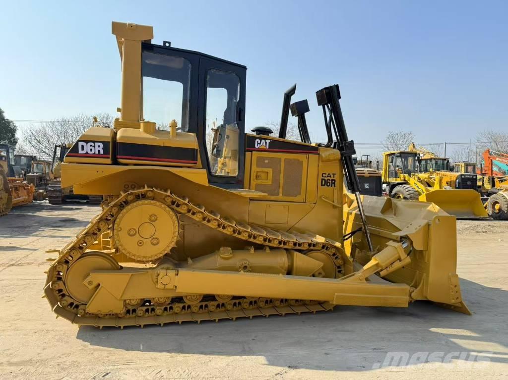 CAT D 6 R Гусеничні бульдозери