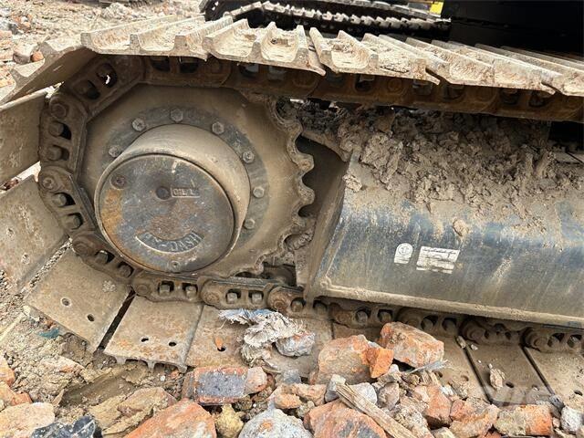 Kobelco SK70SR Гусеничні екскаватори