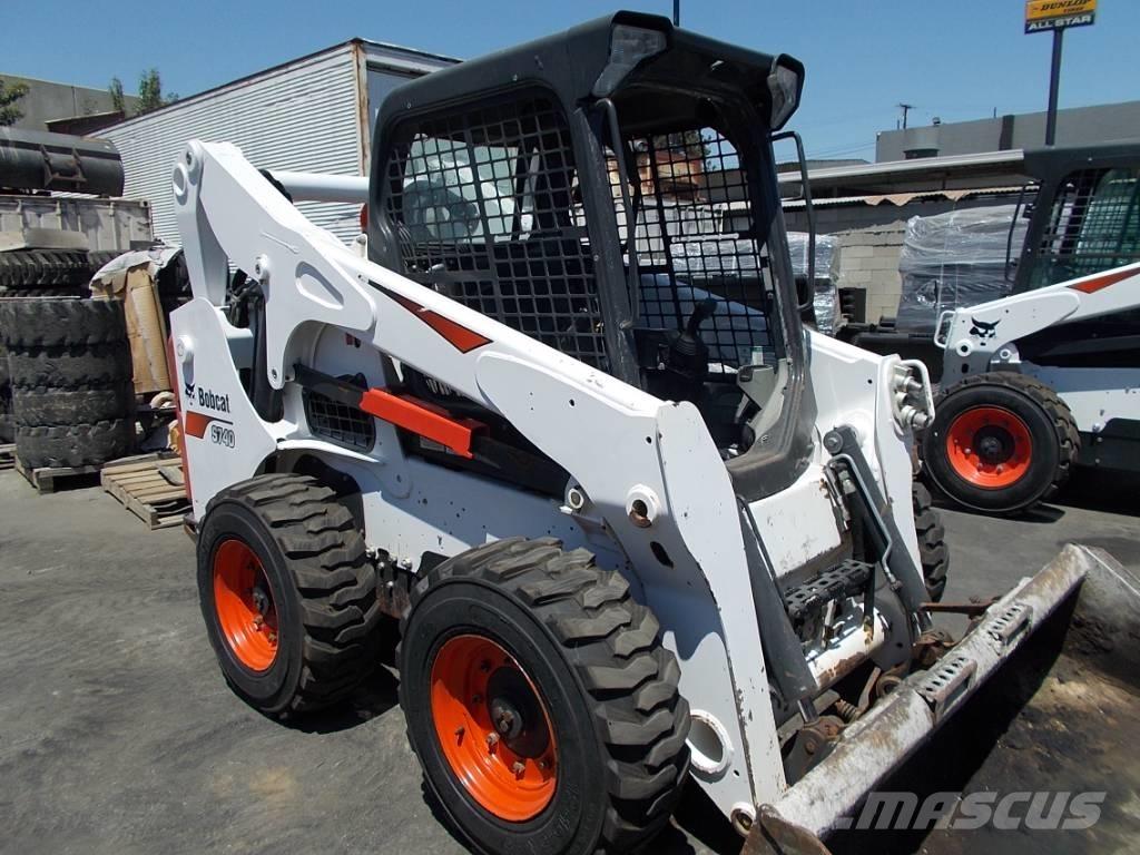 Bobcat S740 Міні-навантажувачі