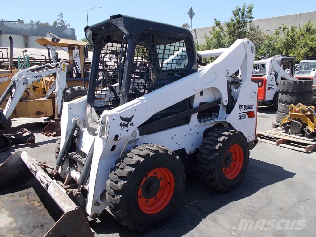 Bobcat S740 Міні-навантажувачі