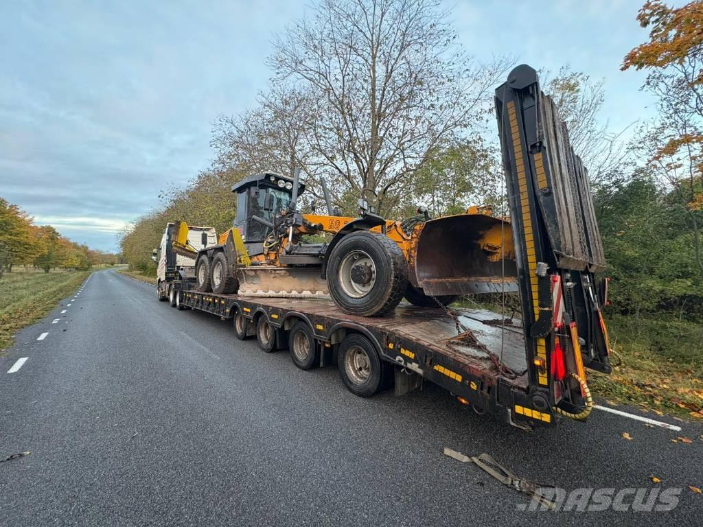 Andover SFCLEX 67 Низькорамні причепи